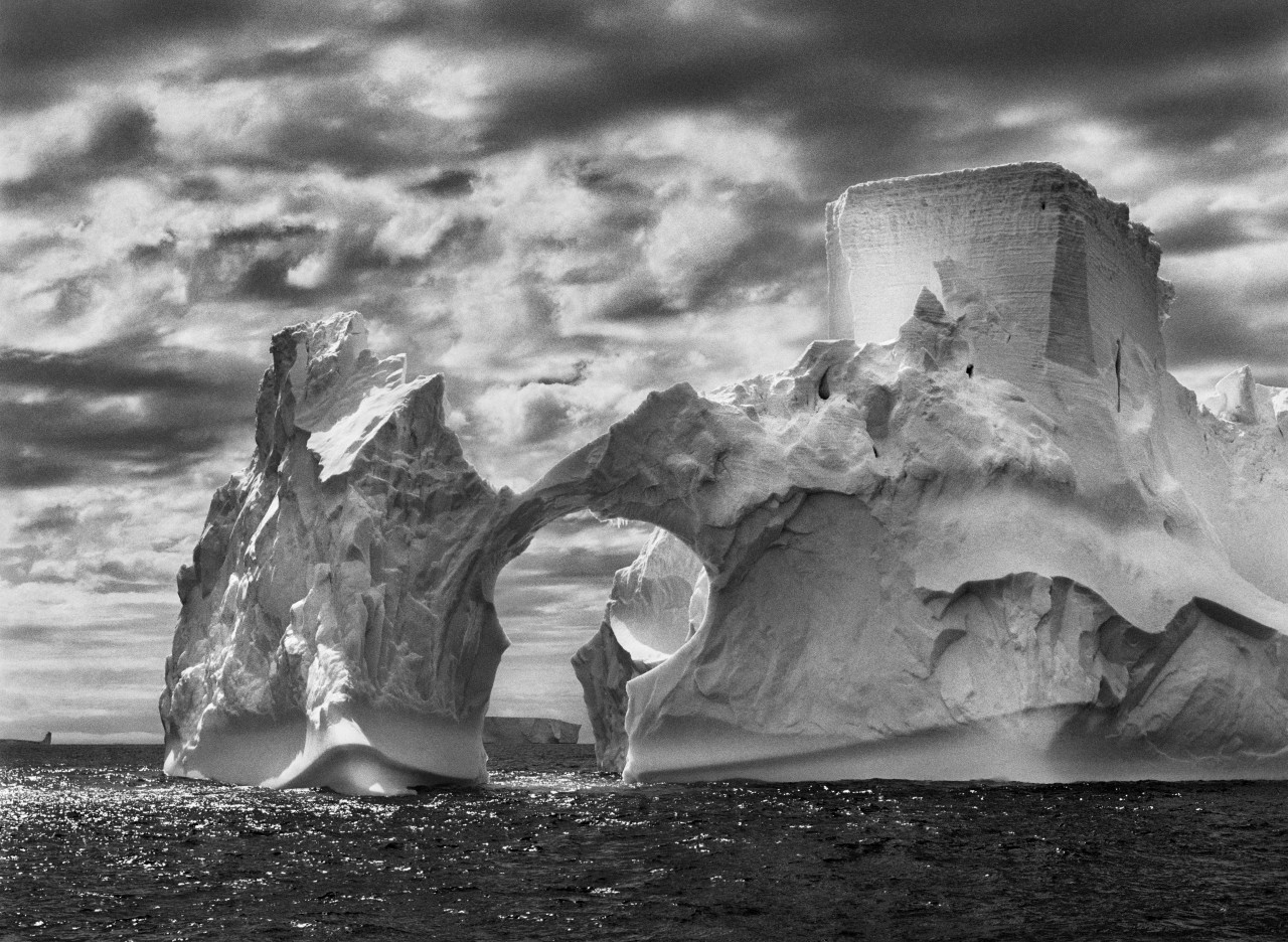 Iceberg cerca de las Islas Shetland del Sur Antártida 2005