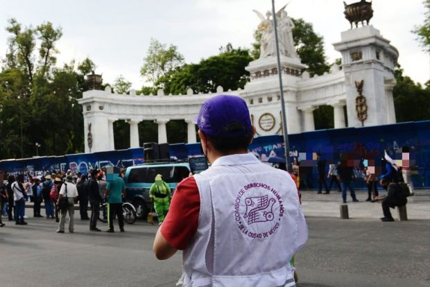 apoyo-marcha-ayotzinapa-1-620x414
